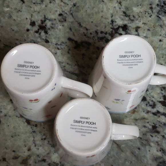 Disney Simply Pooh cup set - Picture 3 of 3